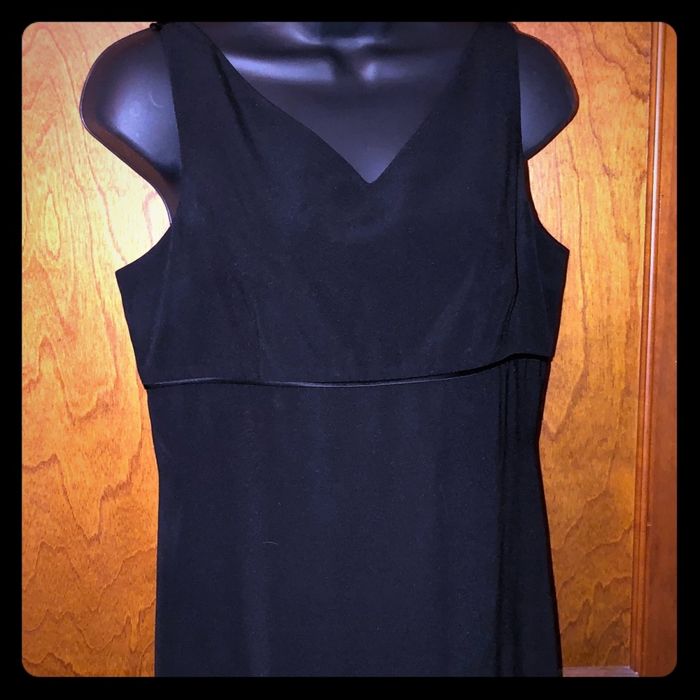 💋 THE PERFECT LITTLE BLACK DRESS 💋